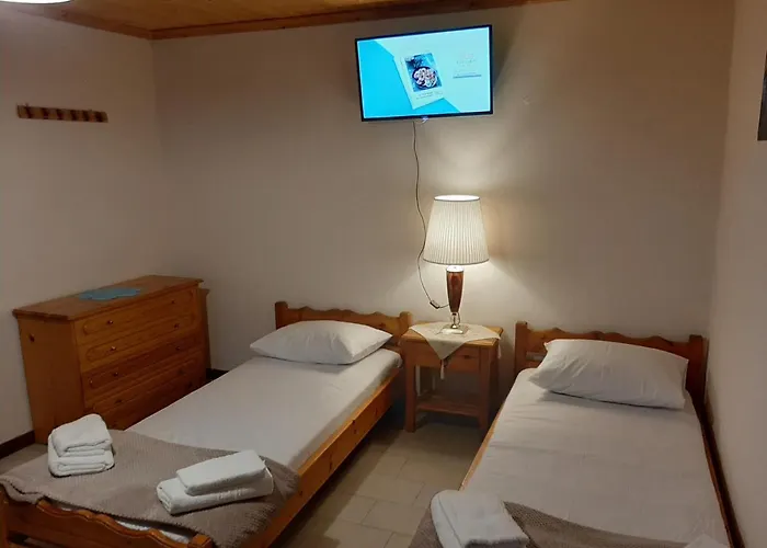 Chiona΄s By The Sea Paleo Trikeri